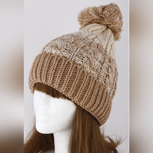 Beenie Sophia - Picture 1 of 1